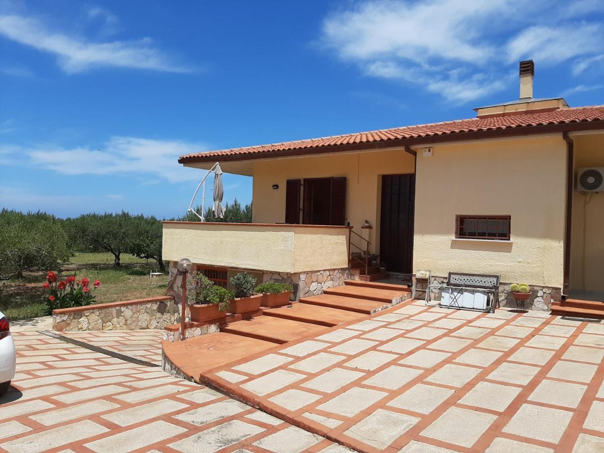 Casanonnavittoria Acomodação com café da manhã Terrasini Exterior foto