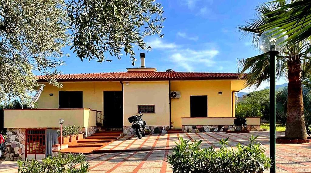 Casanonnavittoria Acomodação com café da manhã Terrasini Exterior foto